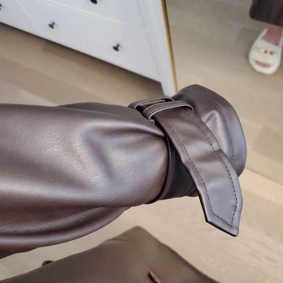 Zara Leather Trench Long Coats.🤎 - Picture 6 of 10